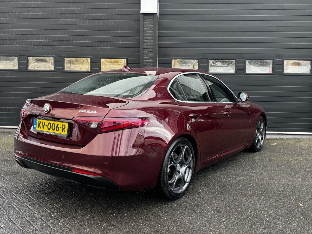 Alfa Romeo Giulia 2.0T 200PK Super