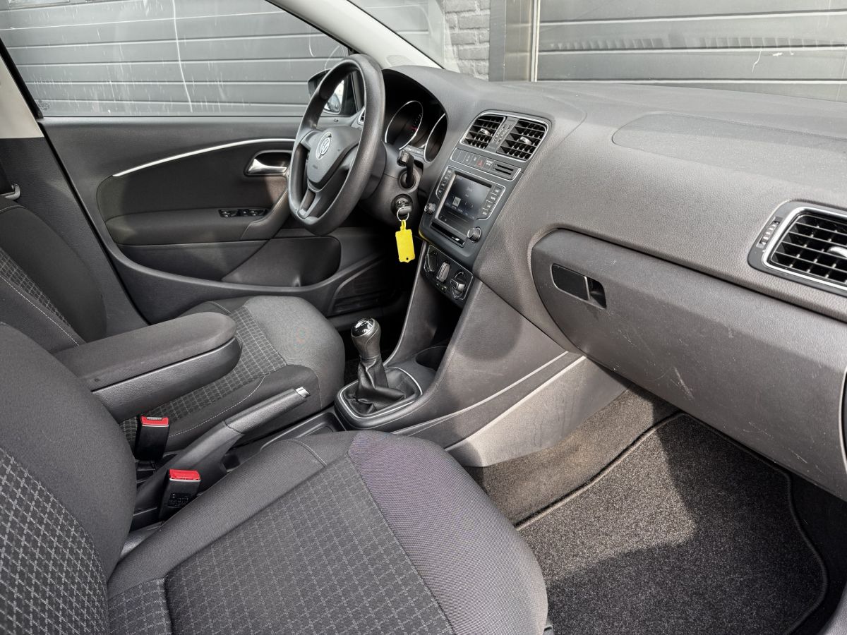 Volkswagen Polo 1.4 TDI Comfortline Volkswagen Polo 1.4 TDI Comfortline