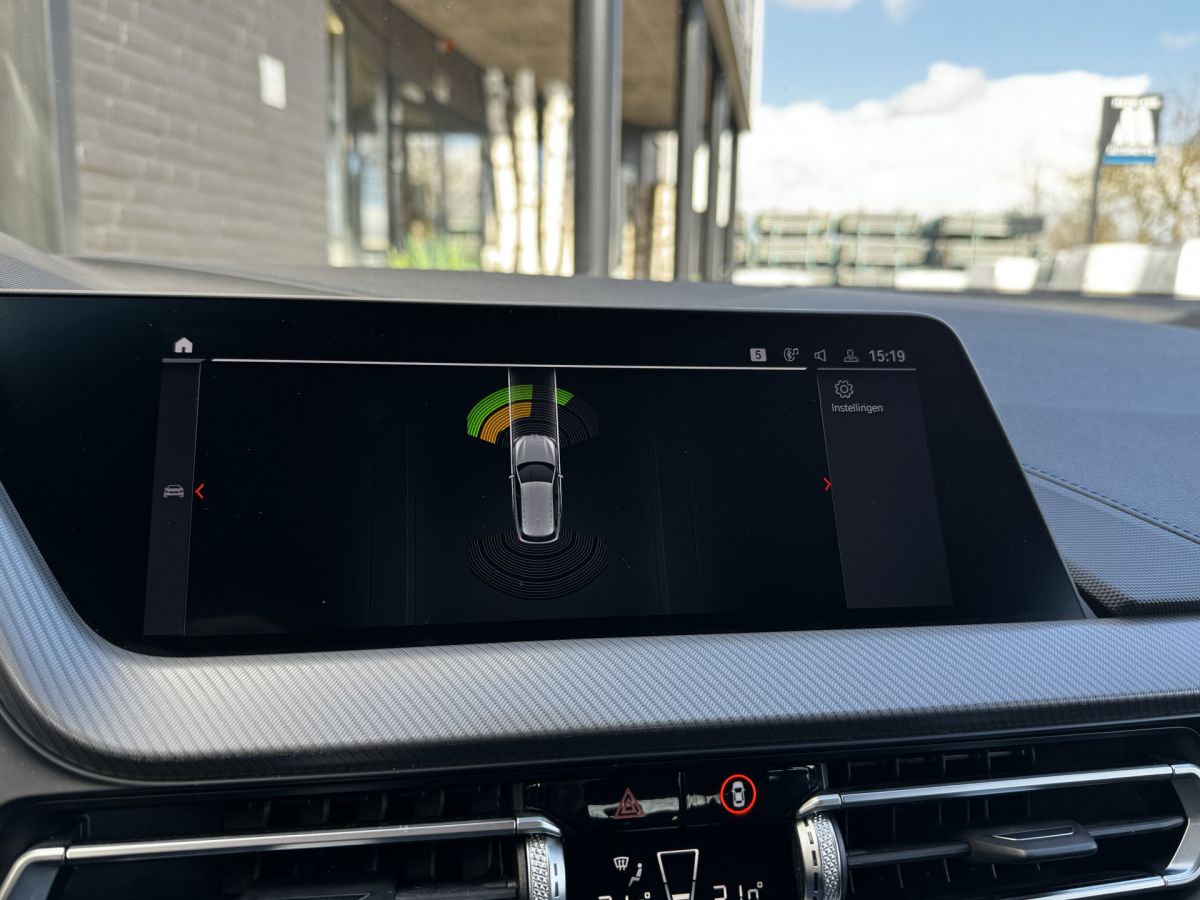 BMW 1-serie 118i Business Edition M-Sport Shadow Automaat