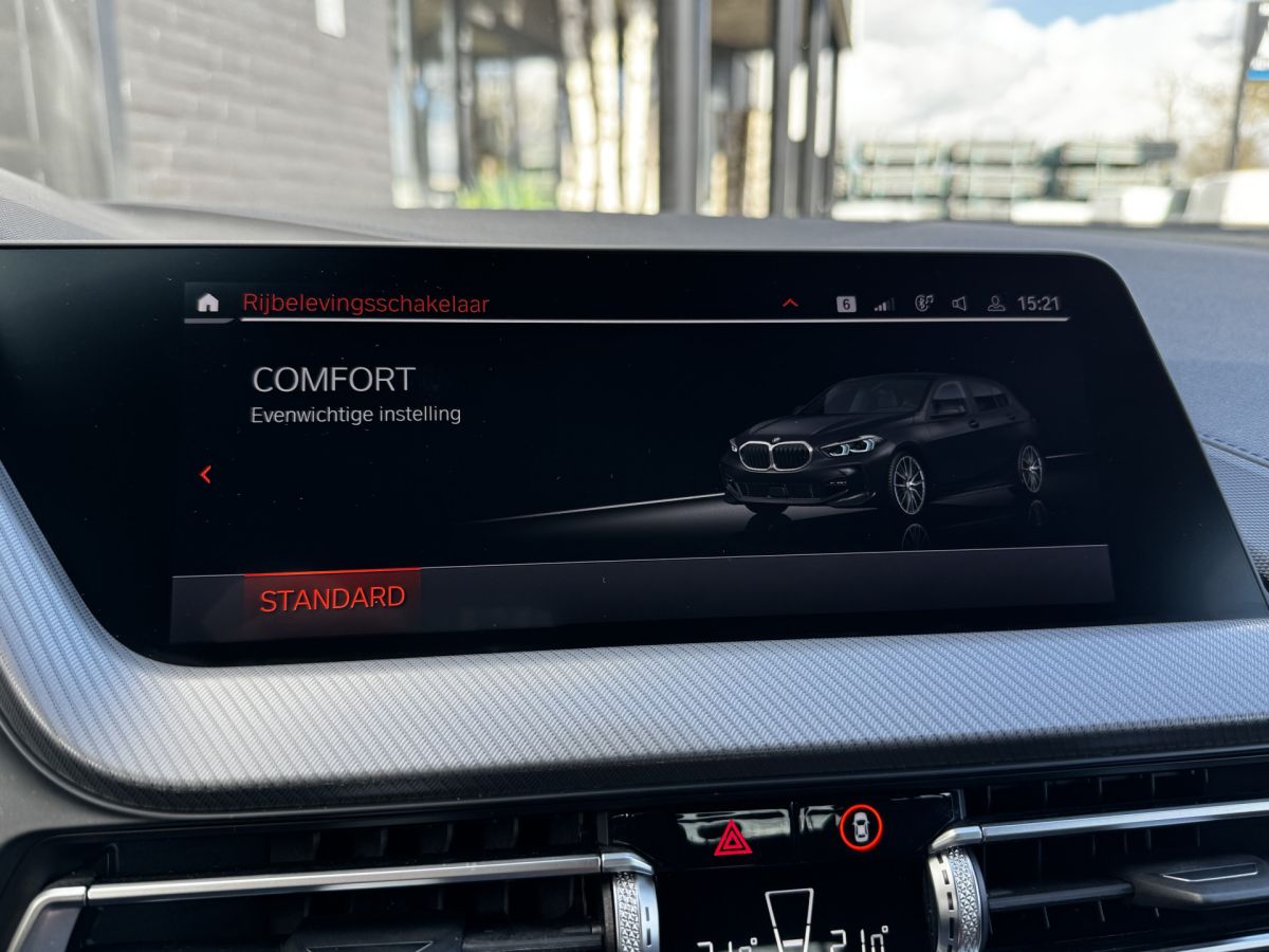 BMW 1-serie 118i Business Edition M-Sport Shadow Automaat