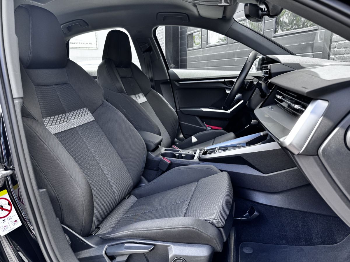 Audi A3 Limousine 35 TFSI 150PK Business edition Automaat Audi A3 Limousine 35 TFSI 150PK Business edition Automaat