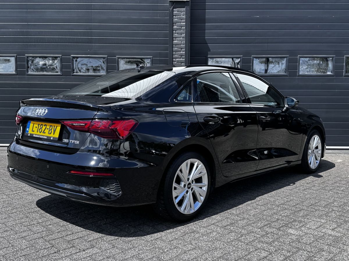 Audi A3 Limousine 35 TFSI 150PK Business edition Automaat Audi A3 Limousine 35 TFSI 150PK Business edition Automaat