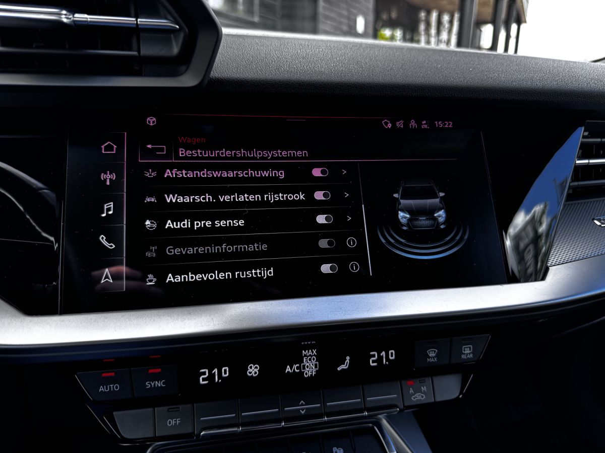 Audi A3 Limousine 35 TFSI 150PK Business edition Automaat Audi A3 Limousine 35 TFSI 150PK Business edition Automaat
