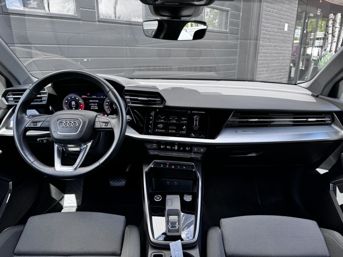 Audi A3 Limousine 35 TFSI 150PK Business edition Automaat Audi A3 Limousine 35 TFSI 150PK Business edition Automaat