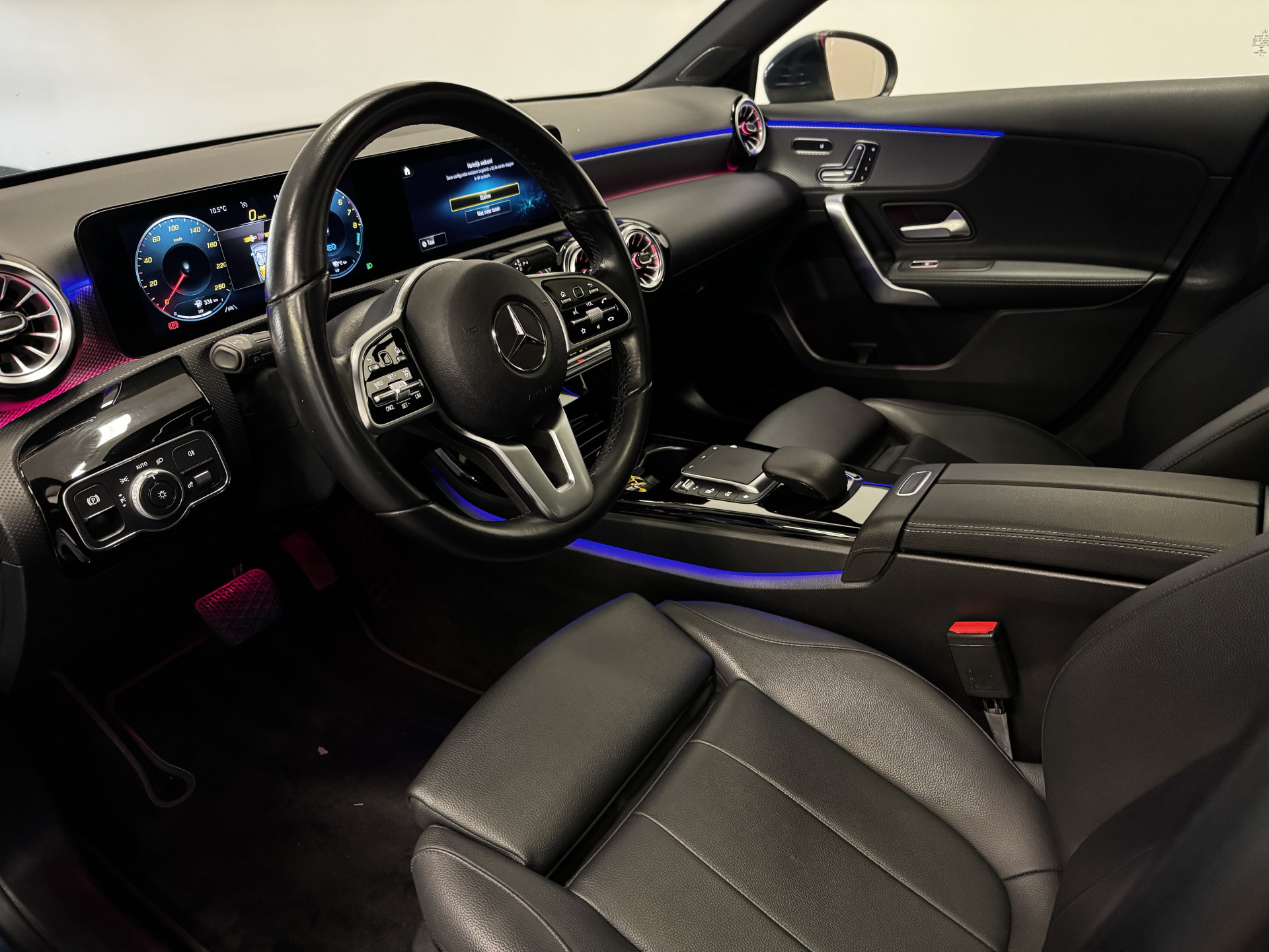 Mercedes-Benz A-Klasse 250 e Business Solution Luxury Limited Mercedes-Benz A-Klasse 250 e Business Solution Luxury Limited