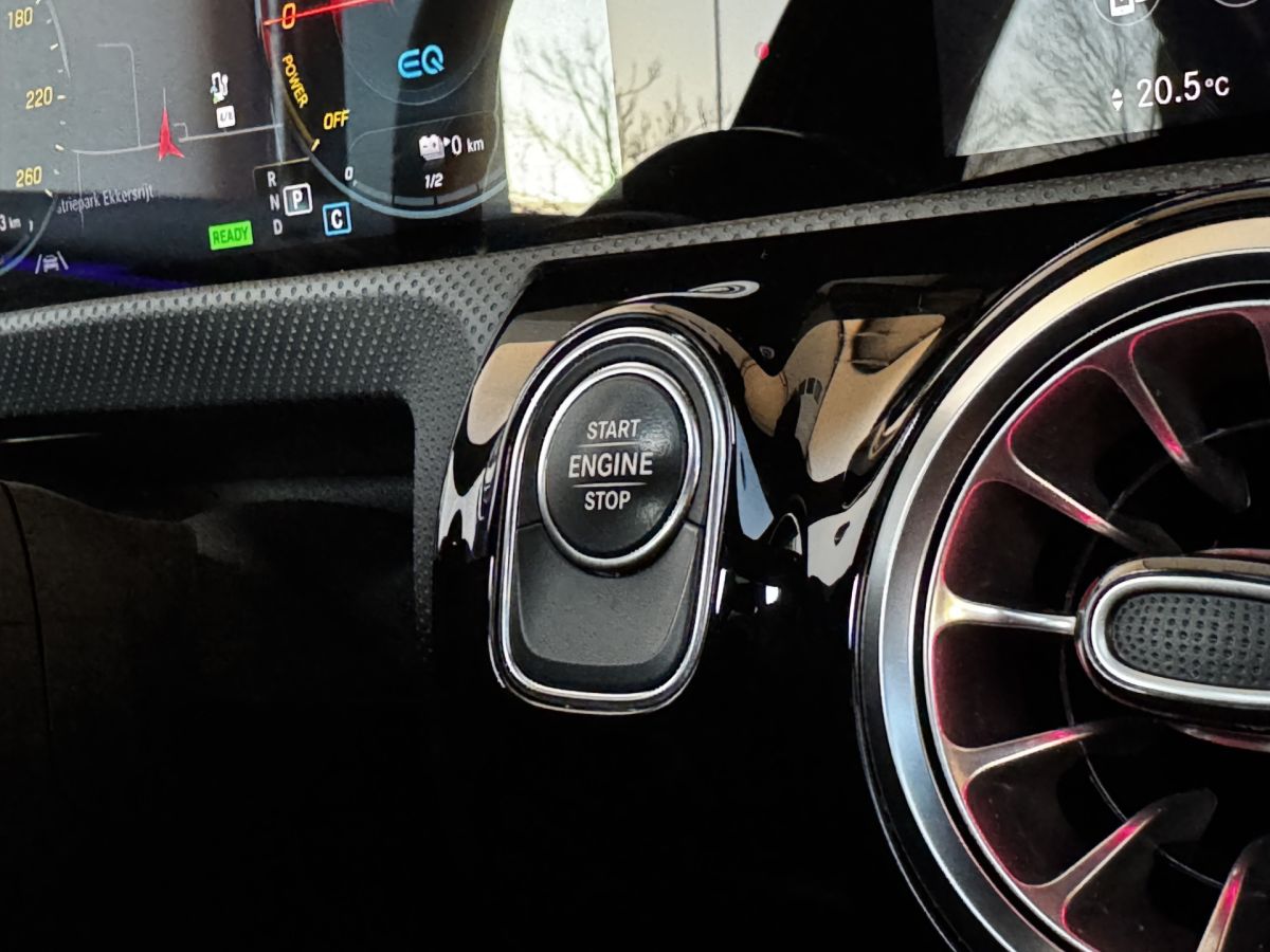 Mercedes-Benz A-Klasse 250 e Business Solution Luxury Limited