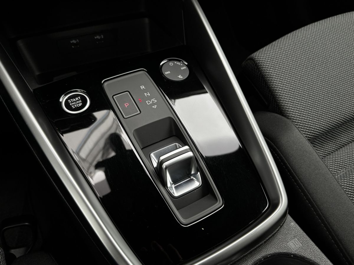 Audi A3 Sportback 35 TFSI 150PK Automaat Business edition