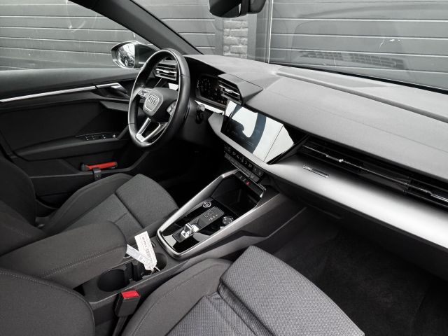 Audi A3 Sportback 35 TFSI 150PK Automaat Business edition