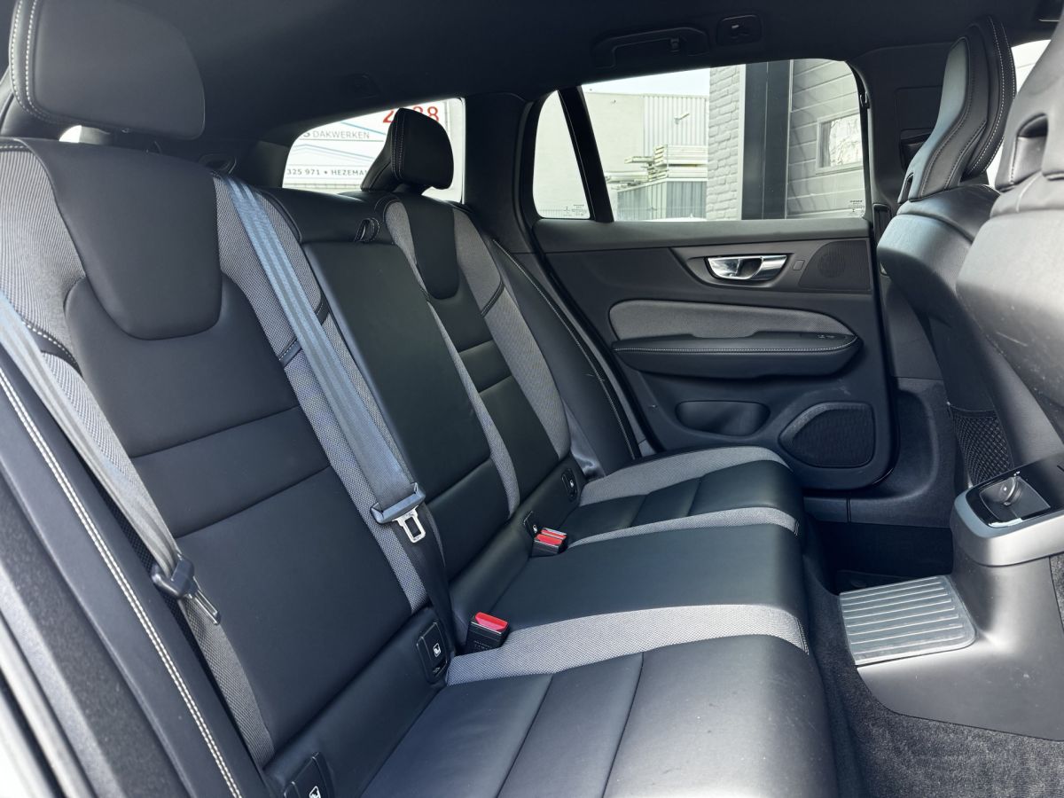 Volvo V60 2.0 T6 Recharge 340PK AWD R-Design