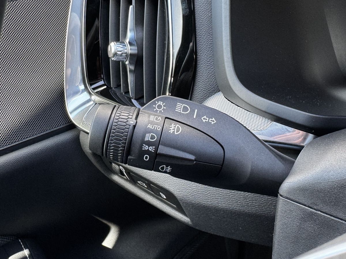 Volvo V60 2.0 T6 Recharge 340PK AWD R-Design