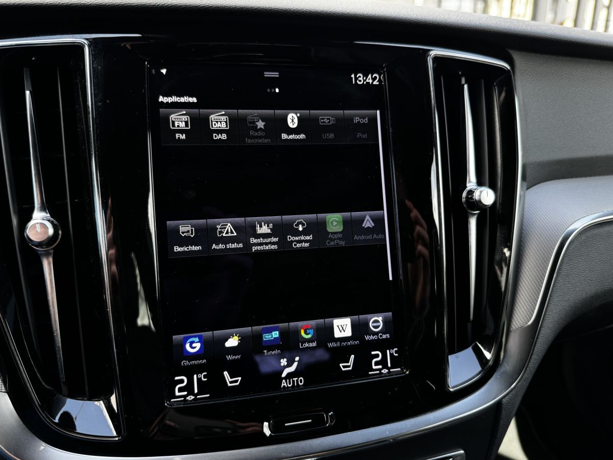 Volvo V60 2.0 T6 Recharge 340PK AWD R-Design