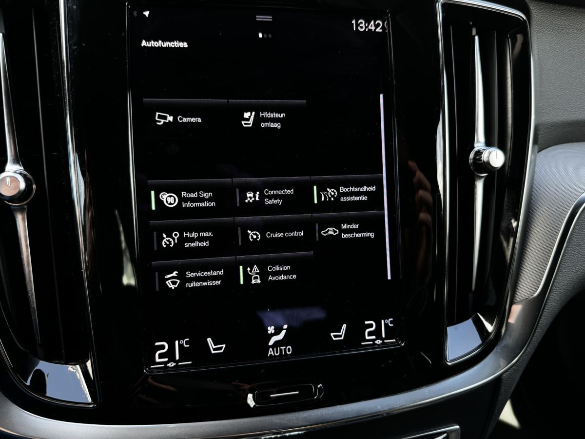 Volvo V60 2.0 T6 Recharge 340PK AWD R-Design