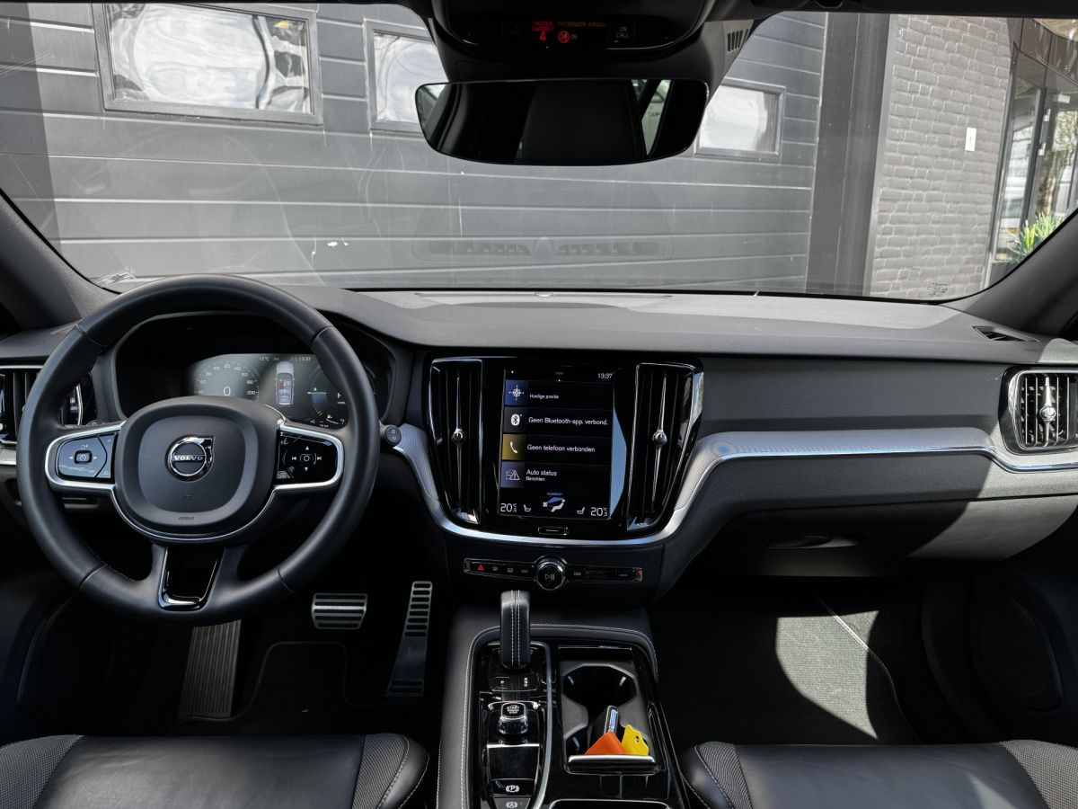 Volvo V60 2.0 T6 Recharge 340PK AWD R-Design
