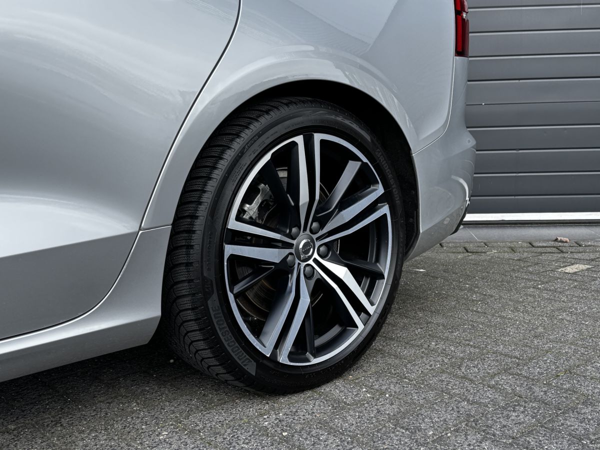 Volvo V60 2.0 T6 Recharge 340PK AWD R-Design