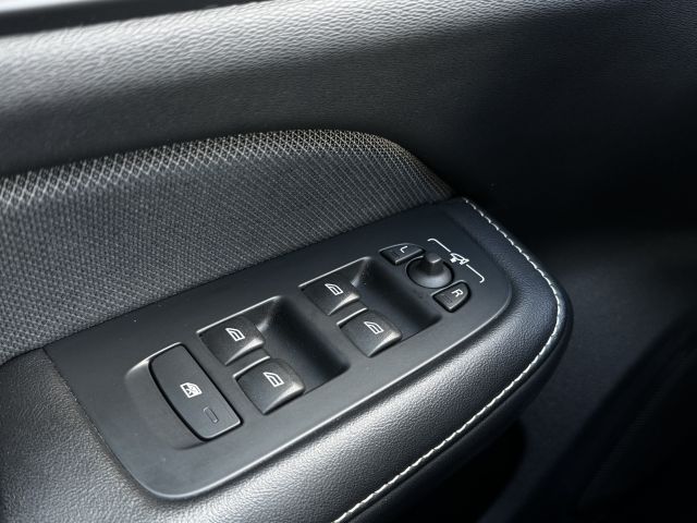 Volvo V60 2.0 T6 Recharge 340PK AWD R-Design