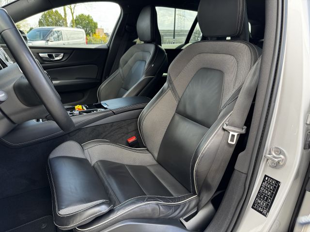 Volvo V60 2.0 T6 Recharge 340PK AWD R-Design
