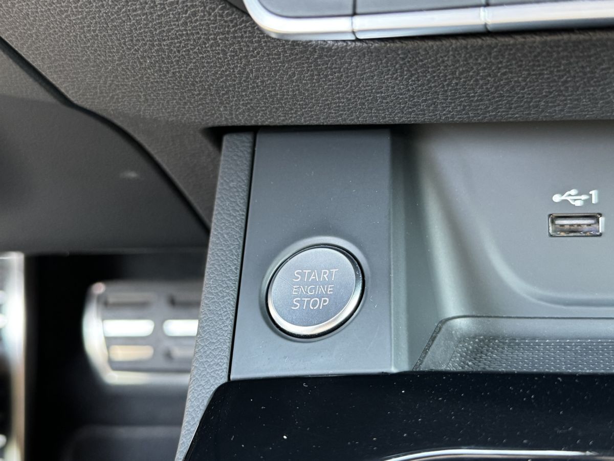 Audi A4 Avant 40 TFSI 204PK S-Line edition Competition