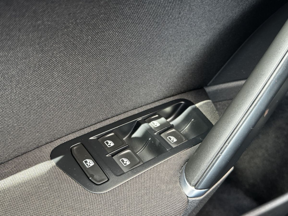 Volkswagen Golf Variant 1.6 TDI Comfortline Automaat