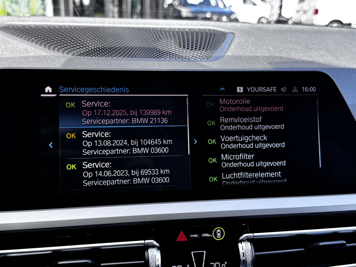 BMW 3 Serie Touring 330e Business Edition Plus Dealer OH