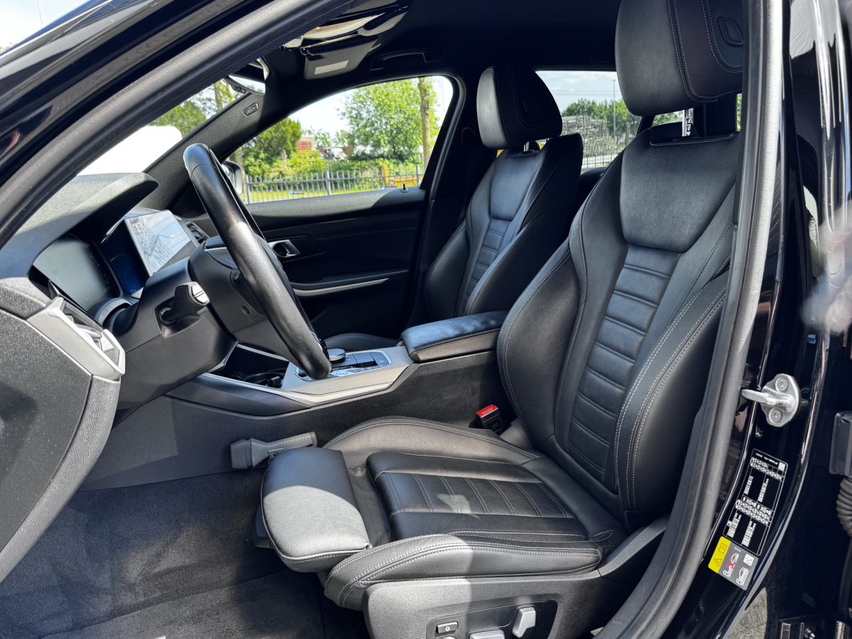 BMW 3 Serie Touring 330e Business Edition Plus Dealer OH
