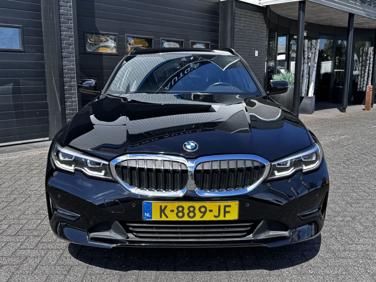 BMW 3 Serie Touring 330e Business Edition Plus Dealer OH