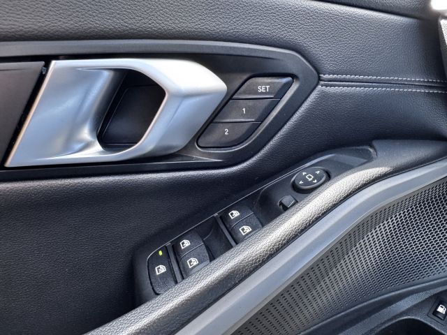 BMW 3 Serie Touring 330e Business Edition Plus Dealer OH