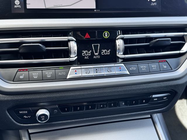 BMW 3 Serie Touring 330e Business Edition Plus Dealer OH