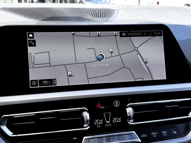 BMW 3 Serie Touring 330e Business Edition Plus Dealer OH