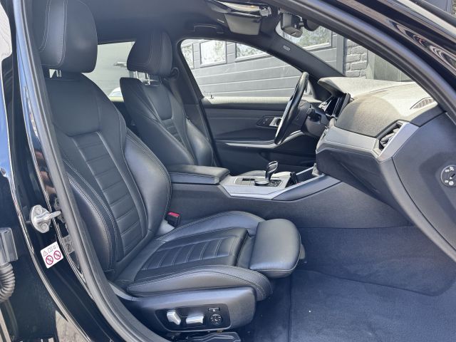 BMW 3 Serie Touring 330e Business Edition Plus Dealer OH
