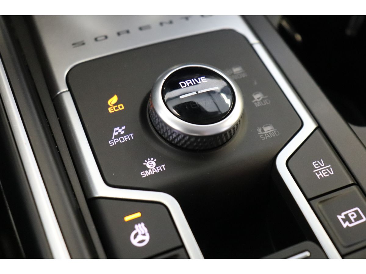 Kia Sorento 1.6 T-GDI Plug-in Hybrid 4WD DynamicLine 7p. Kia Sorento 1.6 T-GDI Plug-in Hybrid 4WD DynamicLine 7p.