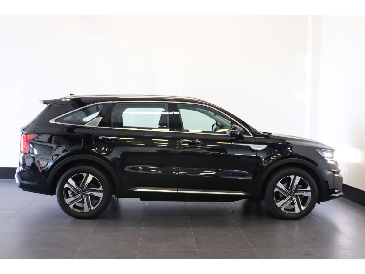 Kia Sorento 1.6 T-GDI Plug-in Hybrid 4WD DynamicLine 7p. Kia Sorento 1.6 T-GDI Plug-in Hybrid 4WD DynamicLine 7p.
