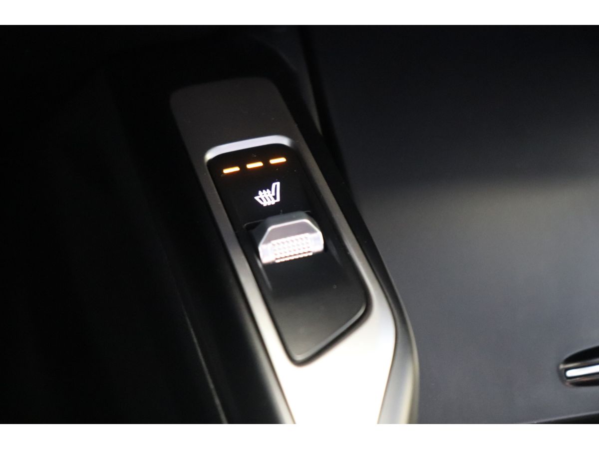 Kia Sorento 1.6 T-GDI Plug-in Hybrid 4WD DynamicLine 7p. Kia Sorento 1.6 T-GDI Plug-in Hybrid 4WD DynamicLine 7p.