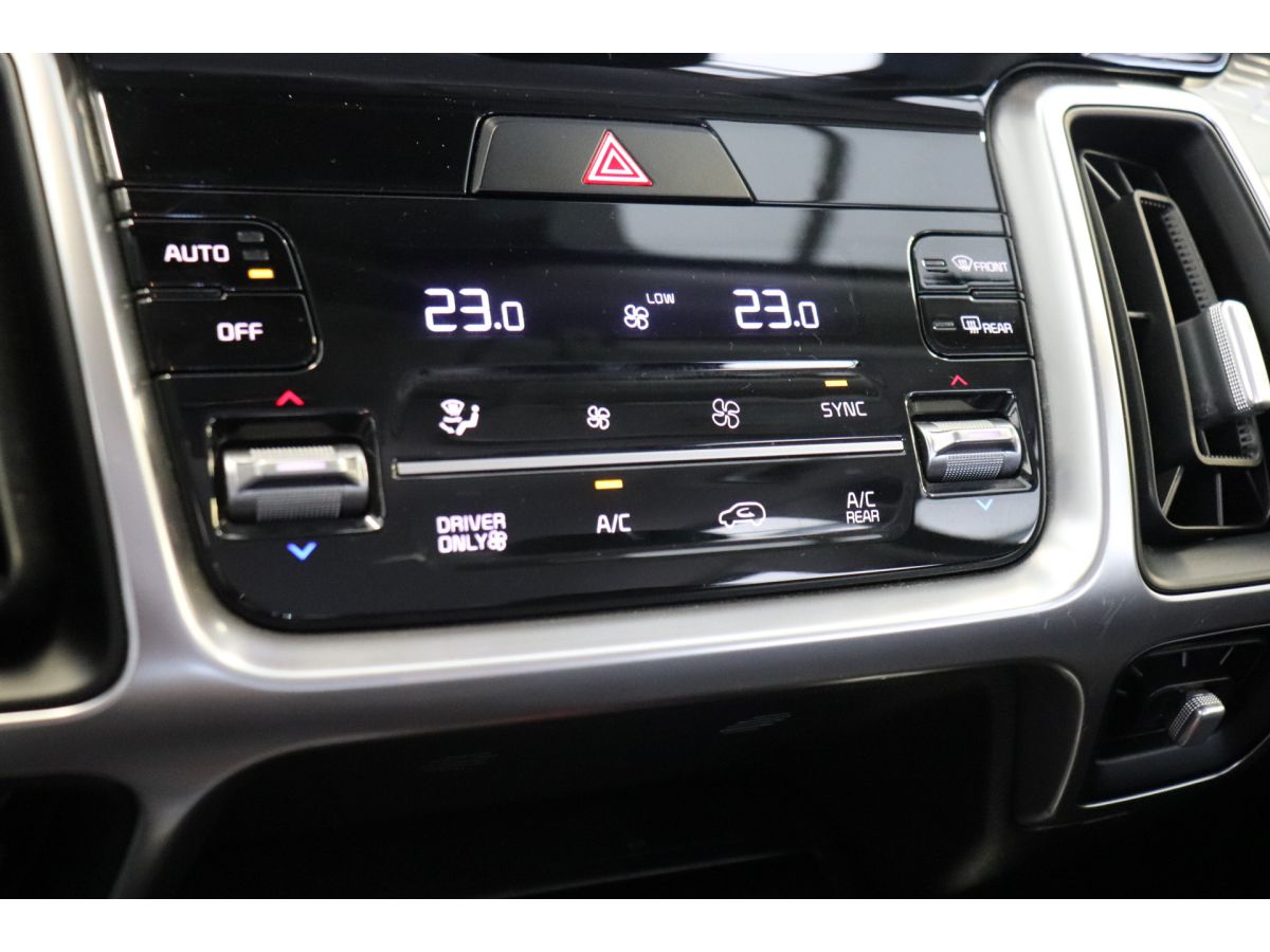 Kia Sorento 1.6 T-GDI Plug-in Hybrid 4WD DynamicLine 7p. Kia Sorento 1.6 T-GDI Plug-in Hybrid 4WD DynamicLine 7p.