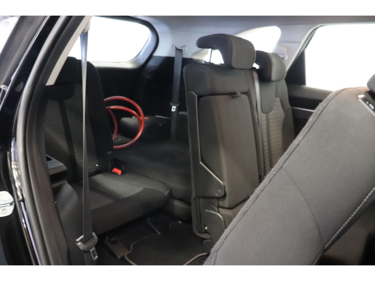 Kia Sorento 1.6 T-GDI Plug-in Hybrid 4WD DynamicLine 7p. Kia Sorento 1.6 T-GDI Plug-in Hybrid 4WD DynamicLine 7p.