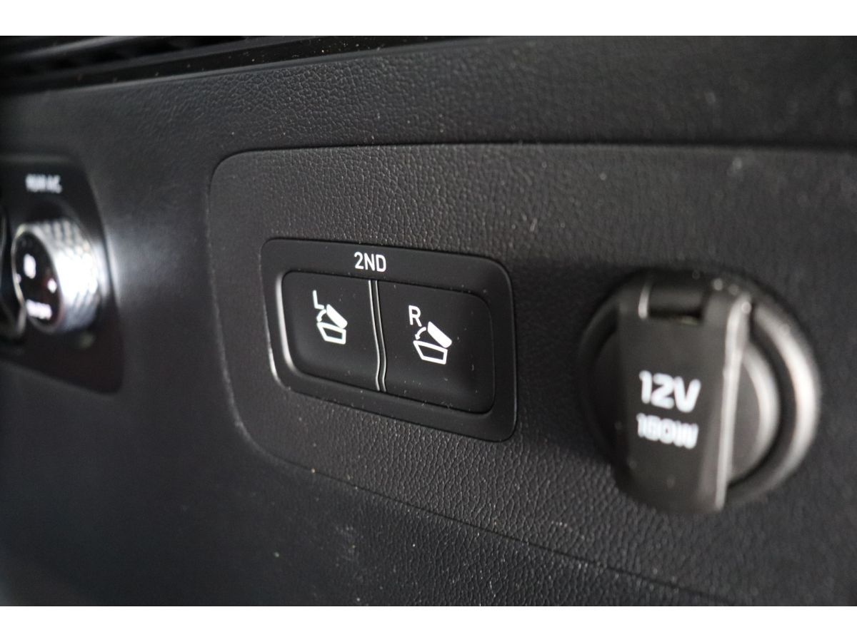 Kia Sorento 1.6 T-GDI Plug-in Hybrid 4WD DynamicLine 7p. Kia Sorento 1.6 T-GDI Plug-in Hybrid 4WD DynamicLine 7p.