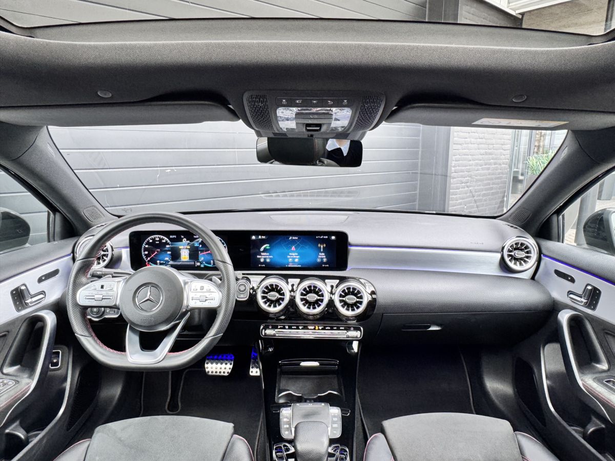 Mercedes-Benz A-Klasse 180 Business Solution AMG