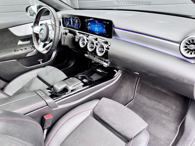 Mercedes-Benz A-Klasse 180 Business Solution AMG