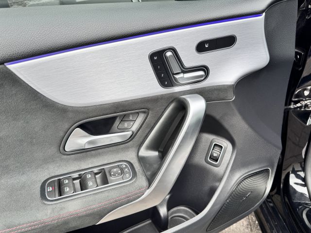 Mercedes-Benz A-Klasse 180 Business Solution AMG