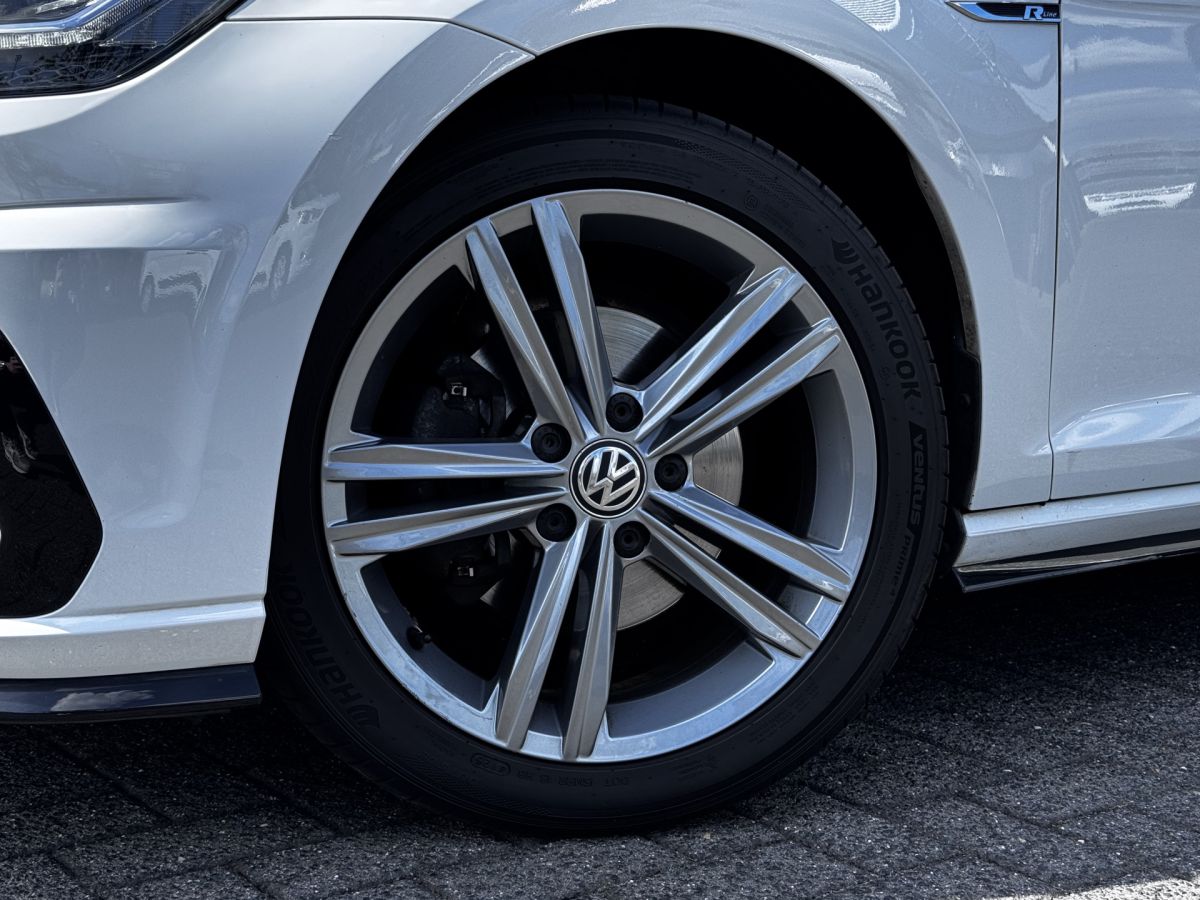 Volkswagen Golf 1.5 TSI 150PK Highline Business R-line Automaat