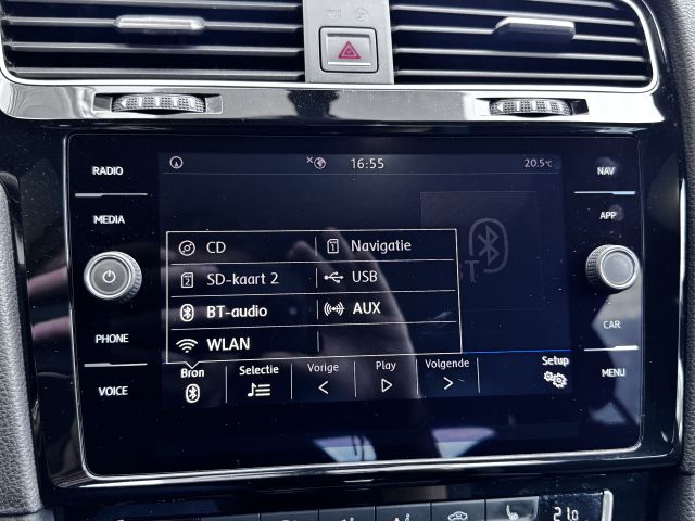 Volkswagen Golf 1.5 TSI 150PK Highline Business R-line Automaat
