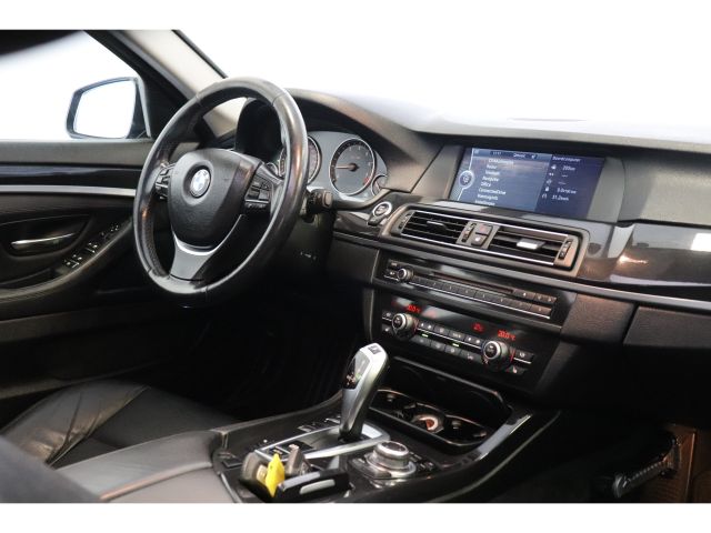 BMW 5 Serie Touring 528i 245PK High Executive BMW 5 Serie Touring 528i 245PK High Executive