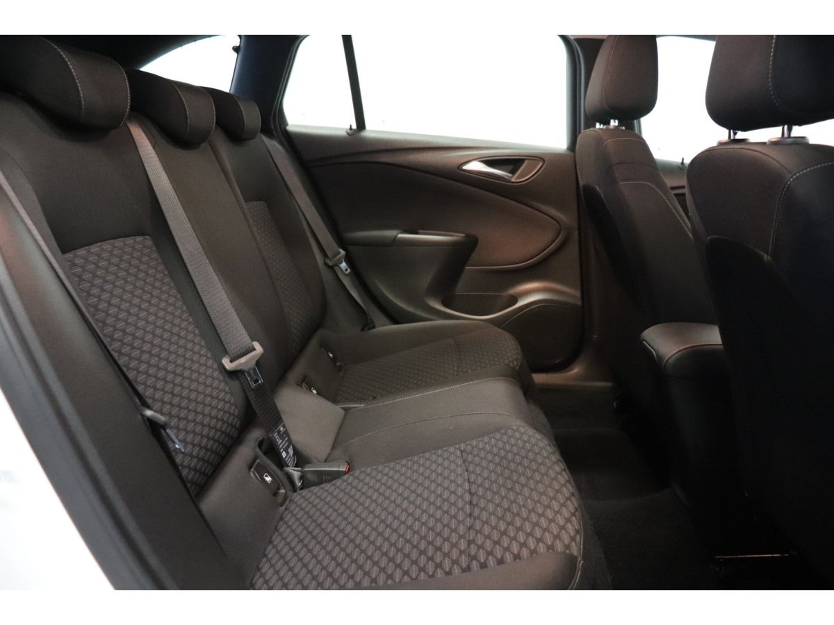 Opel Astra Sports Tourer 1.2 Edition NL Auto