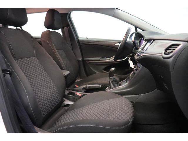 Opel Astra Sports Tourer 1.2 Edition NL Auto