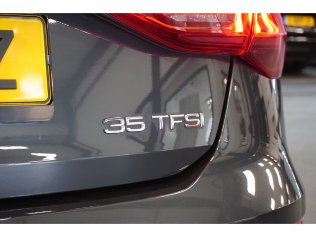 Audi A3 Sportback 35 TFSI 150PK Business edition Automaat 12MND garantie