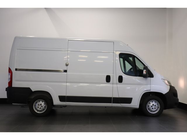Opel Movano 2.2D L2H2 120PK EURO 6 Opel Movano 2.2D L2H2 120PK EURO 6