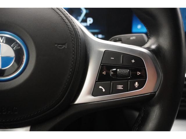 BMW i4 eDrive40 M-Sport High Executive 84 kWh 3 fasen BMW i4 eDrive40 M-Sport High Executive 84 kWh 3 fasen