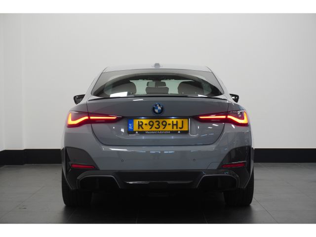 BMW i4 eDrive40 M-Sport High Executive 84 kWh 3 fasen BMW i4 eDrive40 M-Sport High Executive 84 kWh 3 fasen