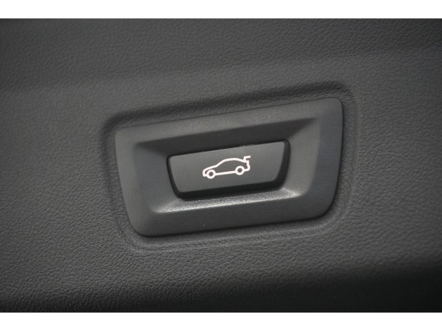 BMW i4 eDrive40 M-Sport High Executive 84 kWh 3 fasen BMW i4 eDrive40 M-Sport High Executive 84 kWh 3 fasen