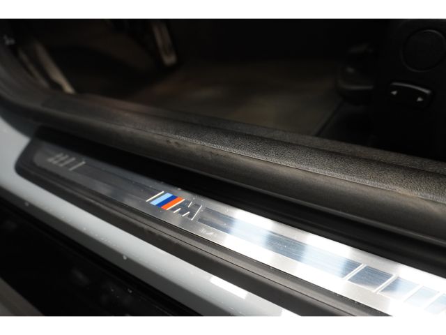 BMW i4 eDrive40 M-Sport High Executive 84 kWh 3 fasen BMW i4 eDrive40 M-Sport High Executive 84 kWh 3 fasen