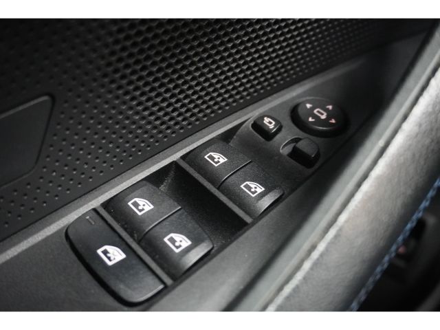 BMW i4 eDrive40 M-Sport High Executive 84 kWh 3 fasen BMW i4 eDrive40 M-Sport High Executive 84 kWh 3 fasen
